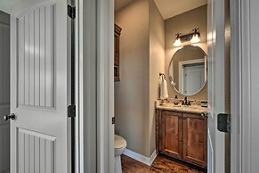 Luxe Canyon Lake Home w/ Gorgeous Lake Views!