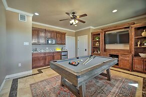 Luxe Canyon Lake Home w/ Gorgeous Lake Views!