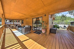 Couples Cabin w/ Luxury Deck, 1 Mi to Canyon Lake!