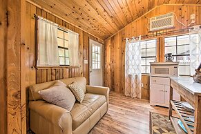 Couples Cabin w/ Luxury Deck, 1 Mi to Canyon Lake!