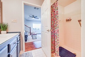 Canyon Lake Retreat w/ Hot Tub, Decks & Lake Views