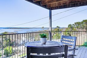 Canyon Lake Retreat w/ Hot Tub, Decks & Lake Views