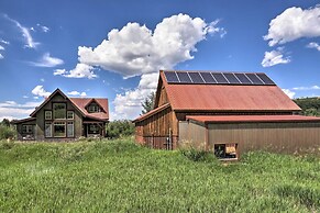 Solar-powered Home w/ Mtn Views 33 Mi to Telluride