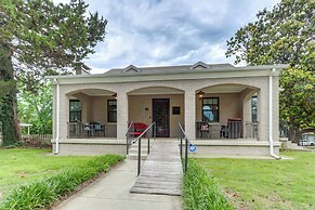 Fayetteville Home ~ 2 Blocks to Dickson Street!