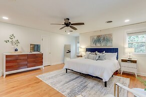 Fayetteville Home ~ 2 Blocks to Dickson Street!