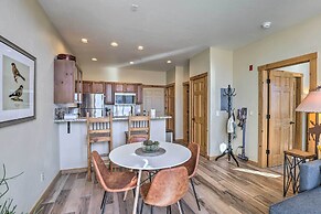Frisco Condo w/ Balcony: 7 Mi to Copper Mountain!