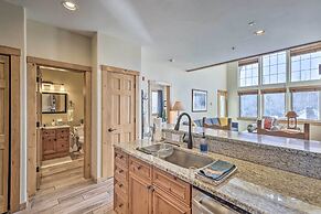 Frisco Condo w/ Balcony: 7 Mi to Copper Mountain!
