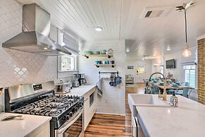 Walk to The Strand: Historic Galveston Home!