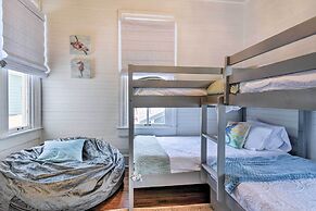 Walk to The Strand: Historic Galveston Home!