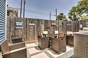 Walk to The Strand: Historic Galveston Home!