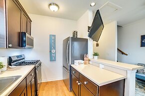 Walk to Beach: Colorful Home w/ Patio in Galveston