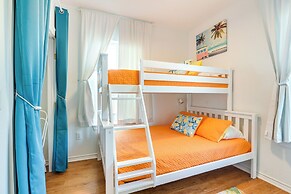 Walk to Beach: Colorful Home w/ Patio in Galveston