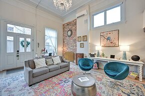 Walk to Arkansas River: Historic Palace Loft!