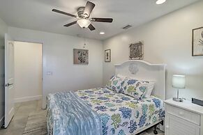 Florida Condo w/ Pool & Tennis: Walk to Beach!