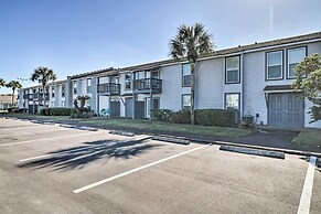 Florida Condo w/ Pool & Tennis: Walk to Beach!