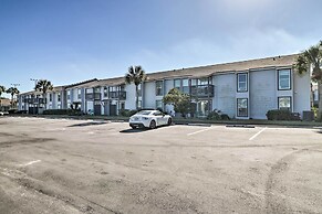 Florida Condo w/ Pool & Tennis: Walk to Beach!