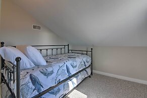 West Galveston Home ~ Steps From Terramar Beach!