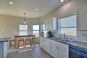 West Galveston Home ~ Steps From Terramar Beach!