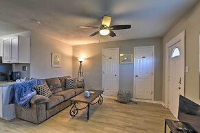 Convenient Galveston Apartment: 1/2 Mi to Beach