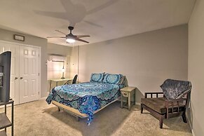1/2 Mi to Beach: Convenient Retreat in Galveston!