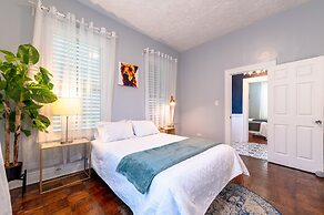 Galveston Victorian - Walk to the Strand & Beach