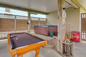 Entertainment Patio & Deck: Galveston Escape!