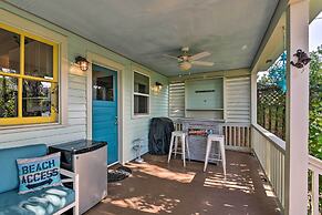 5 Blocks to Beach: Coastal Cottage in Galveston!