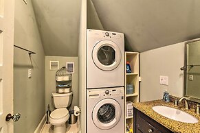 5 Blocks to Beach: Coastal Cottage in Galveston!