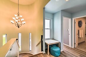 Walk to Pirates Beach - Luxe Galveston Home