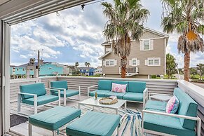 Walk to Pirates Beach - Luxe Galveston Home
