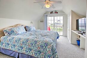 Waterfront Galveston Bay Retreat < 1 Mi to Beach!