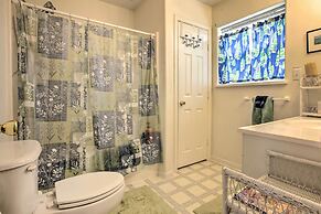 Waterfront Galveston Bay Retreat < 1 Mi to Beach!