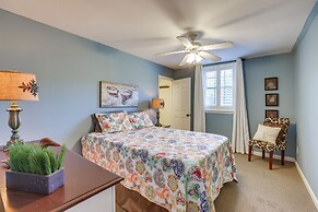 Waterfront Lay Lake Retreat w/ Dock & 3 Piers!