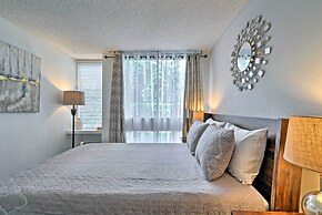 Kailua-kona Condo w/ Lanai, Walk to Beach + Pier!