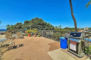 Downtown Air Conditioned Condo: Walk to Beaches