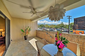 Downtown Air Conditioned Condo: Walk to Beaches