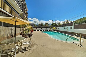 Downtown Air Conditioned Condo: Walk to Beaches