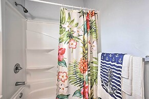 Sunset & Ocean Views: Kailua-kona Apt Near Beach