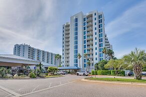 Palms of Destin Poolside Oasis < 1 Mi to Golfing!