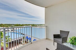 Walk to Beach: Poolside Oasis in Palms of Destin!
