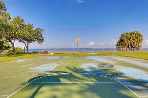 Coastal-zen Ruskin Retreat < 1 Mi to Beach!