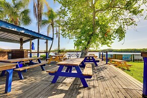 Coastal-zen Ruskin Retreat < 1 Mi to Beach!