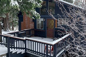 Running Springs Cabin < 7 Mi to Lake + Skiing