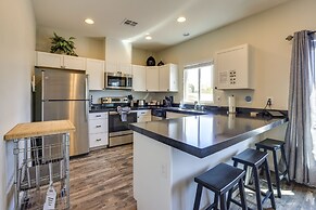 Updated Las Vegas House: Patio & Solar Heated Pool