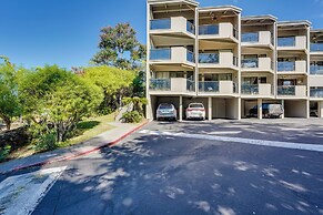 Top-floor Kailua Bay Resort Condo w/ Ocean Views!