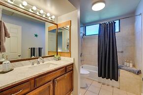 Top-floor Kailua Bay Resort Condo w/ Ocean Views!