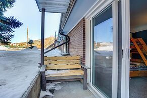 7 Mi to Ski Resort: Dillon Condo w/ Mtn Views