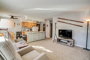 7 Mi to Ski Resort: Dillon Condo w/ Mtn Views