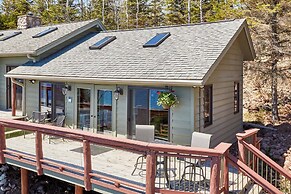 Cozy Schroeder Studio w/ Deck on Lake Superior