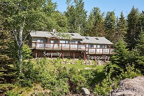Cozy Schroeder Studio w/ Deck on Lake Superior